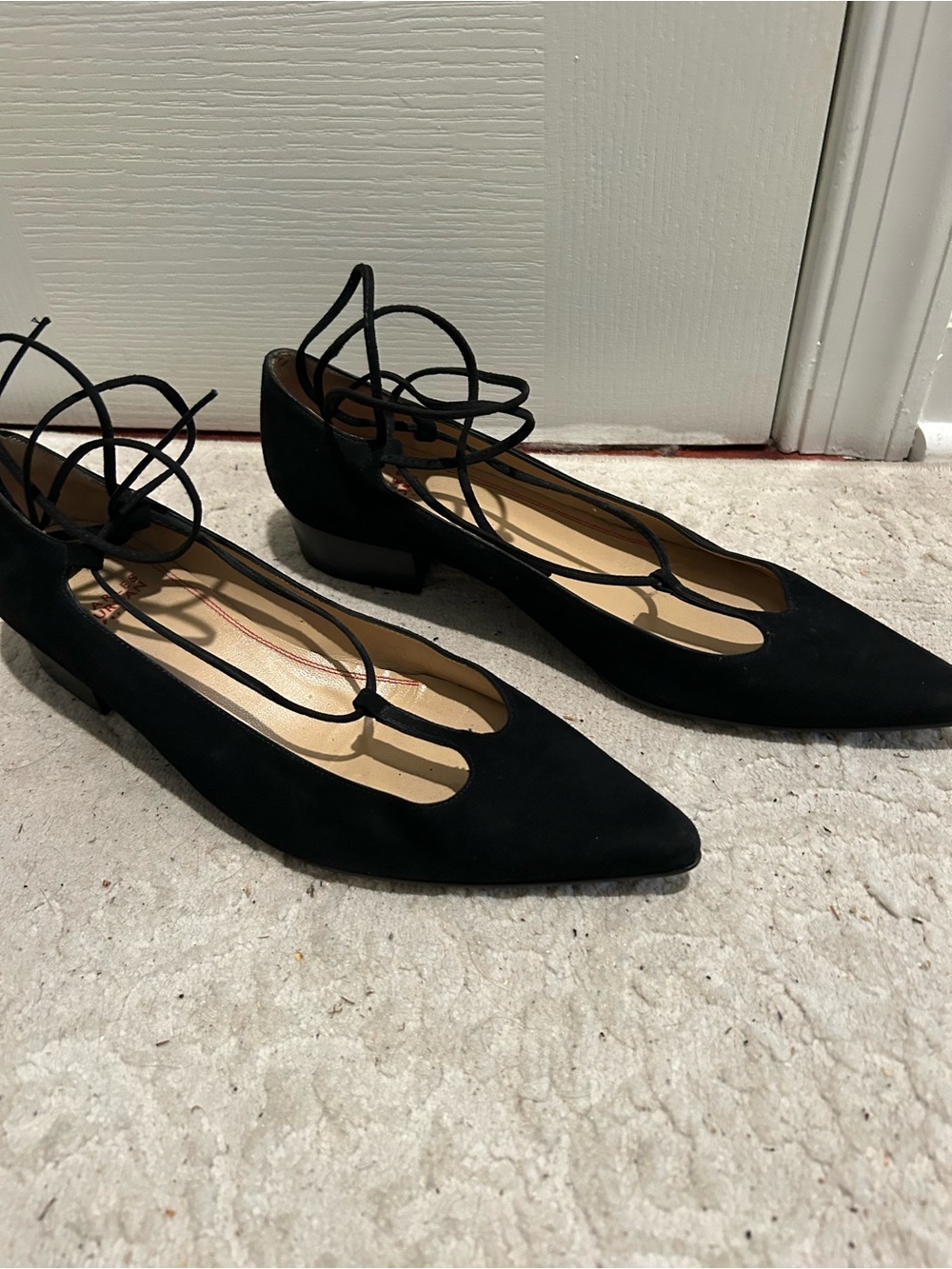 Charles Jourdan Black Pointed Suede Lace-Up Flats - Picture 1 of 3